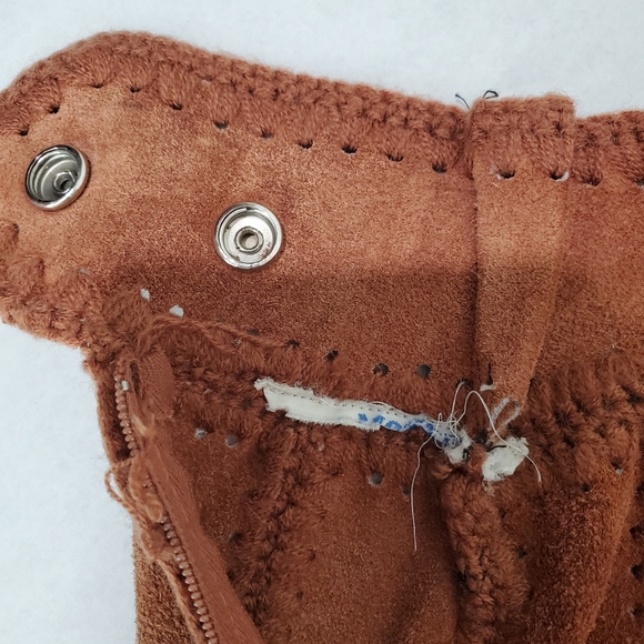 ✌️Vintage✌️1970's Leather/Suede and Crochet Vest and Skirt Set Festival Size S - Picture 12 of 17